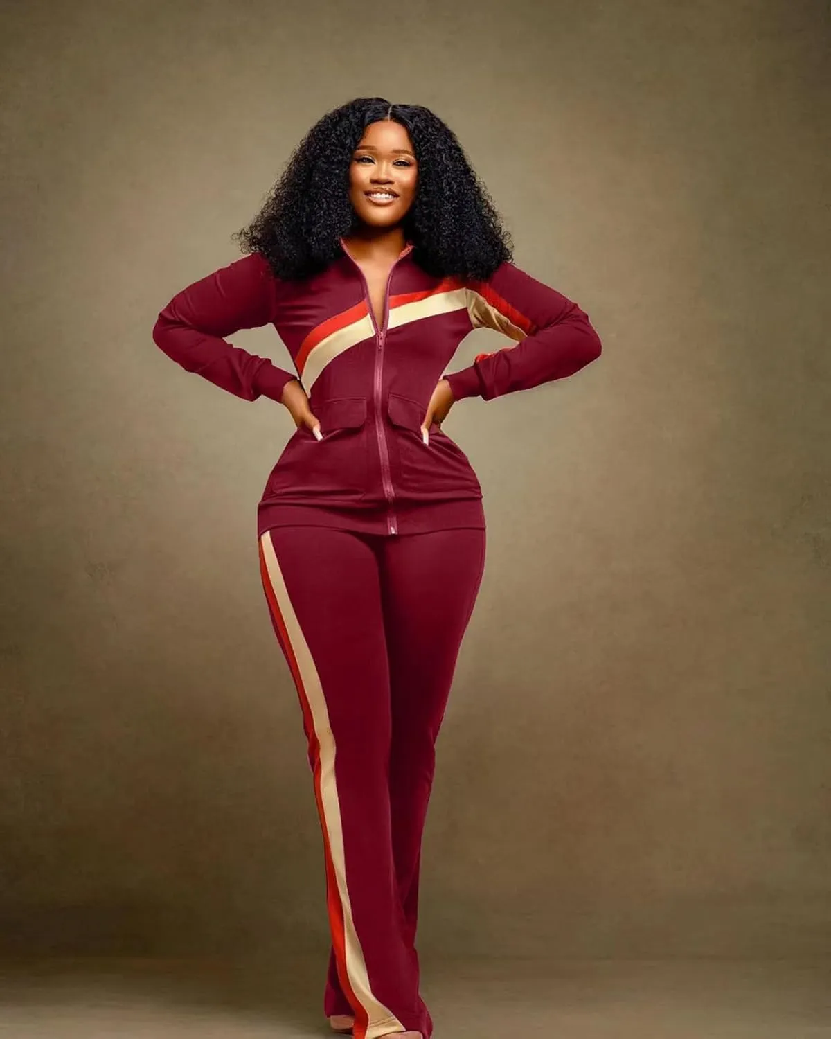 2 Piece Outfits for Women Long Sleeve Striped Zipup Jacket Wide Leg Long Pant Retro Tracksuit Sport Set Wine Red
