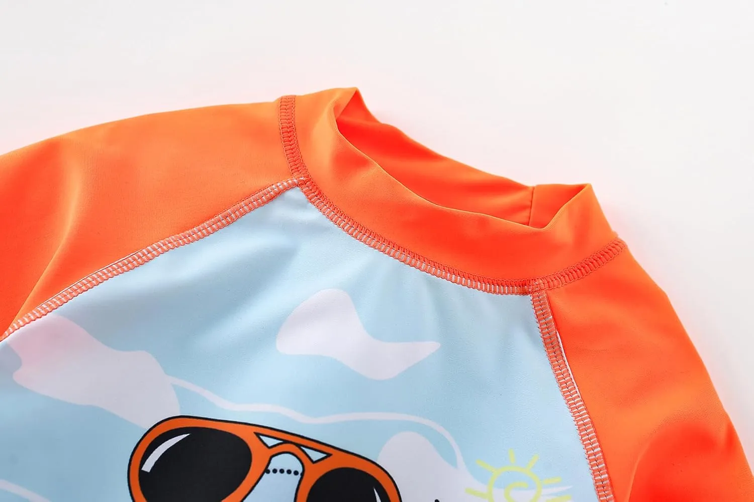 AIWUHE Toddler Boys Swimsuit Set Two Piece Shark Bathing Suit Boys' Swimwear Trunk and Rashguard Set 2-7Y