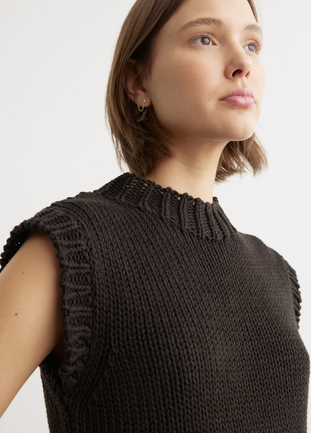Sleeveless Cropped Sweater