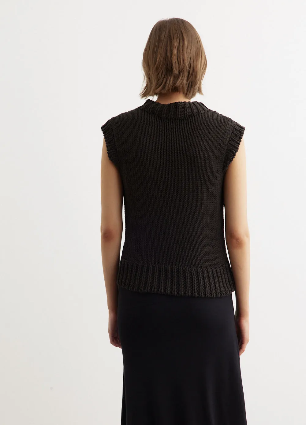 Sleeveless Cropped Sweater