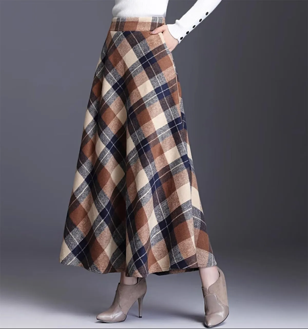 Womens Plaid Long Wool Skirt High Waist A-Line Pleated Maxi Skirt with Pockets
